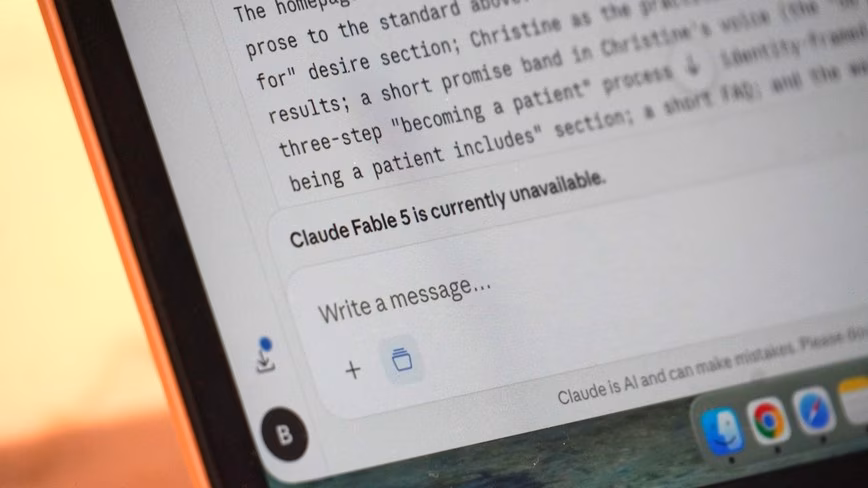 L'interface de conversation Claude affichée sur l'écran d'un ordinateur portable