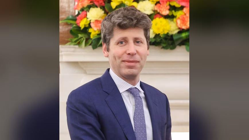Sam Altman lors d'une rencontre avec le Premier ministre Narendra Modi à New Delhi, le 20 février 2026.