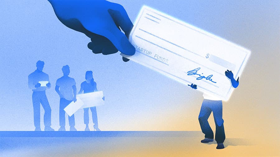 Le fondateur Dom Guzman recevant un chèque en blanc.