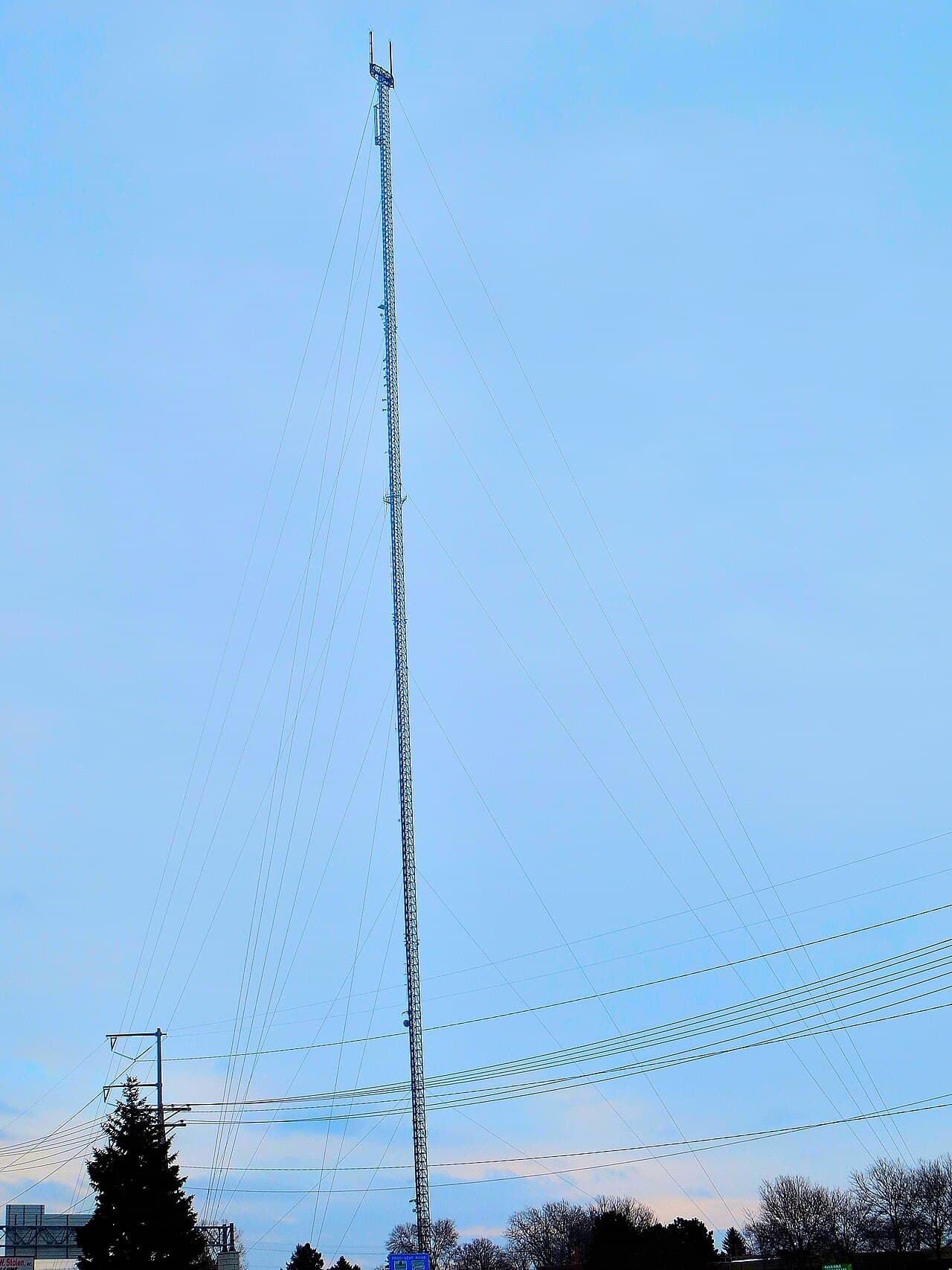 File:WMTV NBC 15- WBUW 57 Television Broadcast Tower- ATC Power Line - panoramio.jpg
